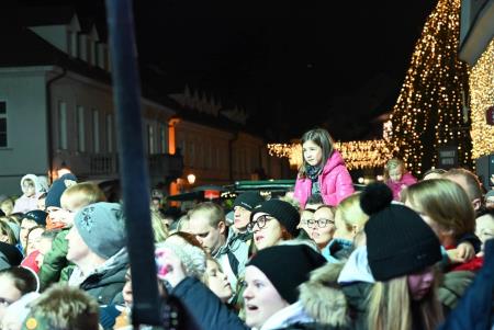 Ena in edina - Nina, Nina, Nina je v Kamnik privabila rekordno število obiskovalcev (1)